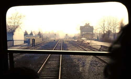 Fockbek-Bahnhof-Bahnstrecke-Stilllegung-Rendsburg---Husum-letzte-Fahrt-1974-ET-515-815-2.jpg