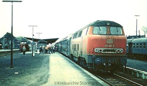 Buchholz-Bahnhof-1969-BR-216-V-160-Lollo-Dosto-LBE.jpg