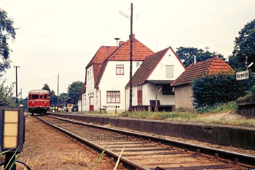 Worpswede_Bahnhof_1974_VT-135BOE_VT_170DB_VT_151_104DR_VT_137_116-1.jpg