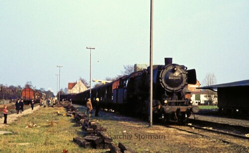 Dannenberg-Bahnhof-1974-uelzen-Zernien-BR-052-544-2.jpg