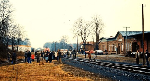 Harsefeld-Bahnhof-1979-VT-11.5-BR-601-IC-von-Bremen-Eisenbahnmuseum-Besuch-1.jpg