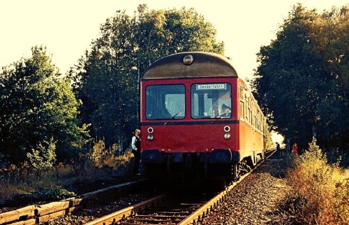 Klein-Amerika-Bahnhof-1976-MAK-Triebwagen-5.jpg