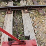 20240225-Daressalam-Bahnhof-Schienen-Schwellen-Signale-Weichenzunge-Stellhebel-3