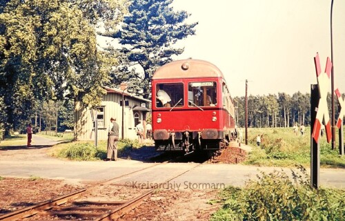Luttern-Bahnhof-Haltestelle-1974-MAK-Triebwagen-2.jpg