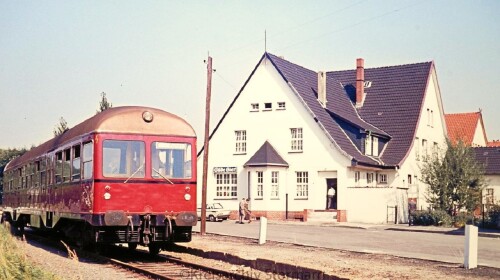 Mariagluck-Bahnhof-MAK-Triebwagen-1974-2.jpg