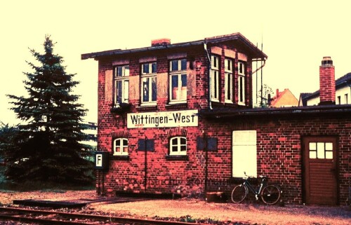 Wittingen-West-altes-Stellwerk-1974-1.jpg