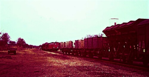 1966-Trittau-Bahnhof-BR_212_V_100_2127-Guterverkehr-1.jpg