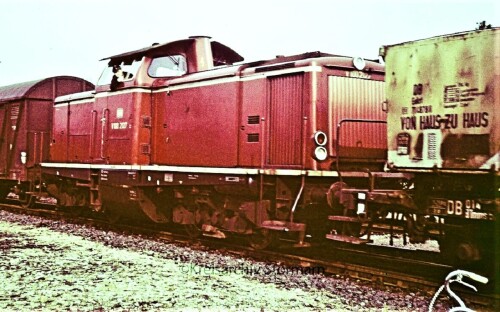 1966-Trittau-Bahnhof-BR_212_V_100_2127-Guterverkehr-2.jpg