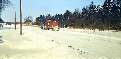 Trittau-Bahnhof-BR-212-1969-Schneepflug-BR-212-V100-DB-4.jpg