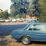 1972-Trittau-Bahnhof-Parkplatz-Mercedes-Ford-Opel-VW-1