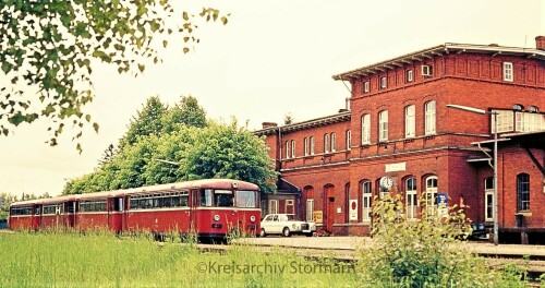 1975-Stadtfest-Volksfest-Trittau-Bahnhof-Schienenbus-VT-698-798-2.jpg