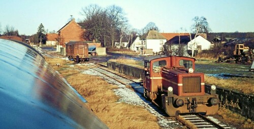 Dwerkathen_Bahnhof_Haltestelle_1975_Kof3_Rangieren-1.jpg