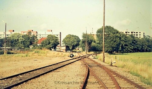 Glinde_Bahnhof_1975_Sudstormasche_-Kreisbahn_Sudstormarner-2.jpg