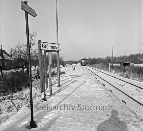 Grohnwoldt_Bahnhof_Haltestelle_1963_sudstormarnsche_Kreisbahn.jpg