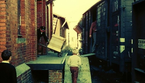 Mollhagen_Bahnhof_Haltestelle_1969_Raiffeisen_Eisenbahn_Gleise_Kof3_Rangieren_g-1.jpg