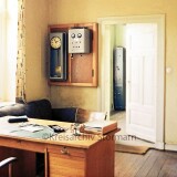 Trittau-Bahnhof-Innenansichten-1976-Fahrkartenschalter-Flur-8g