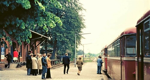 Trittau-Bahnhof-letzter-Personenzug-1976-Feierlichkeiten-1.jpg