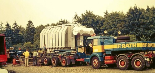 Trittau-Entladestelle-Transformator-abladen-Transfer-Hanomag-Henschel-Schwertransport-F.-Rath-3.jpg