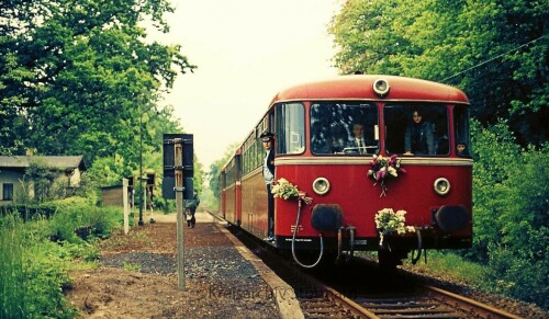 Trittau_Vorburg_Bahnhof_1976_Haltestelle-5.jpg