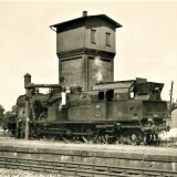 schwarzenbek_Bahnhof_1959_br78_Wasserturm_a-2