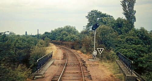 1973_bahnhof_bad_oldesloe_Zufahrt_blumenau-1_Vorsignal.jpg