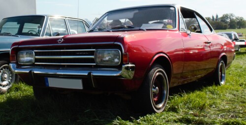 Opel_Rekord_B-Coupe_rot_oldtimer-2.jpg