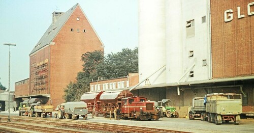 Rangierbetrieb_bahnhof_bad_oldesloe_1979-2.jpg