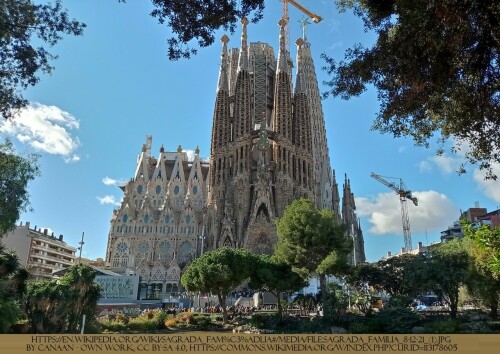 Sagrada_Familia_8-12-21_1.jpg