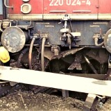 Entgleisung_1975_BR_220_V200_Prellbock_Bahnhof_Bad-Oldesloe_Betriebsunfal-1