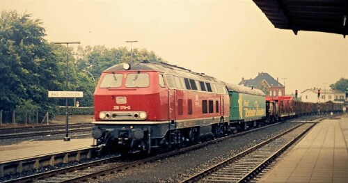 Rollender_Weinkeller_Hechtwagen_Bahnhof_Bad_Oldesloe_1975_V160-1.jpg