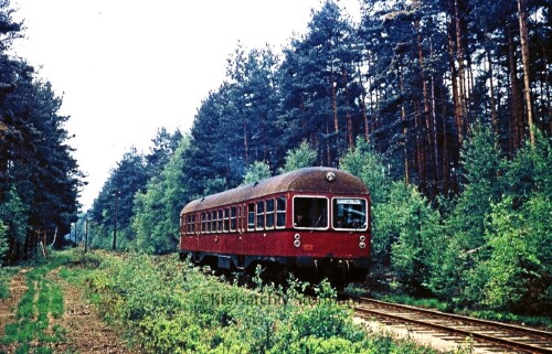 Ruhen_Bahnhof_1974_Brome_Bahnhof_Mak_Triebwagen.jpg