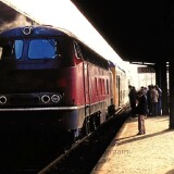 BR_216_049_purpurrot_Rot_Epoch_3_Soltau_Bahnof_1975_V_160_Epoche_2_LBE_DoSto_Doppelstockwagen_Lubeck_Buchener-Eisenbahngesellschaft