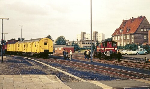 BR_260_DB_Bauzug_Bahnhof_Bad_Oldesloe_1976_Gleisvorfeld-2.jpg
