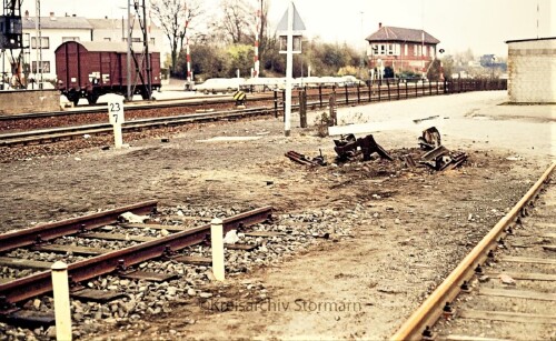 Entgleisung_Aufgleisung_V_200_BR_220_Bahnhof_-Bad_Oldesloe_Prellbock_uberfahren_1974-0g.jpg