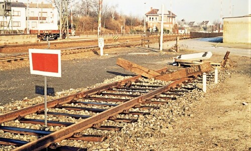 Entgleisung_Aufgleisung_V_200_BR_220_Bahnhof_-Bad_Oldesloe_Prellbock_uberfahren_1974-0o.jpg