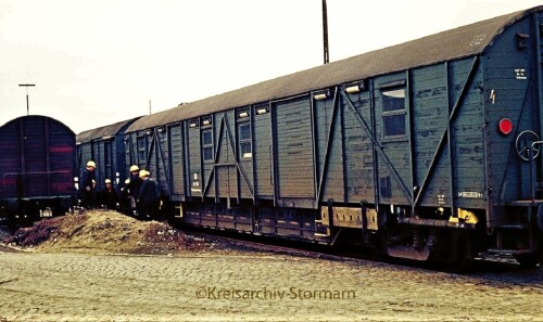 Entgleisung_Aufgleisung_V_200_BR_220_Bahnhof_-Bad_Oldesloe_Prellbock_uberfahren_1974-9.jpg