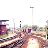 Soltau_Bahnof_1975_Gleisvorfeld_Stellwerk