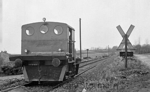 Blumendorf-Bahnhof-1974-Gleiserneuerung-Industriegleis-12.jpg