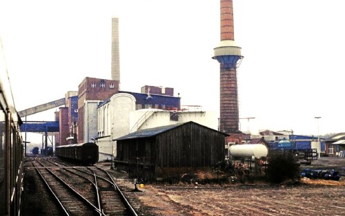 Ehlershausen_Bahnhof_Werksbahn_1984-1.jpg