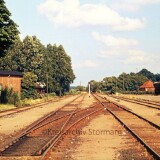 Bahnhof_Barmstedt_1973_BR_998_Beiwagen_Schienenbus_Doornkaat_Bad_Oldesloe_Elmshorn_EBOE-1