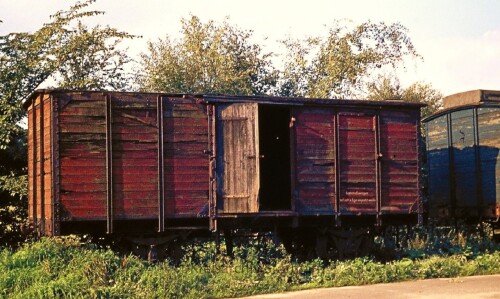 Nahe_Bahnhof_1973_preusischer_gedeckter_Guterwagen-2.jpg