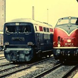 DE_2000_Henschel_BR_202.0-DB_Versuchslok_Dieselelektriesch_1969_Bahnhof_Bad_Oldesloe-0