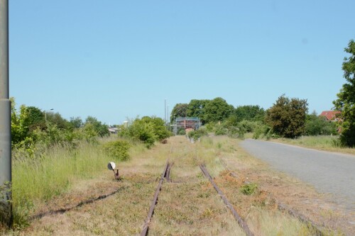 Bahnhof_Zarrentin_Zarentin_20230605_Gleise_Gleisvorfeld_Nebenbahn_Gudower_Land-2.jpg