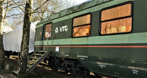Gesellschaftswagen_Konferenzwagen_VTG_Schmilau_Bahnhof_Kaiserbahn_Eisenbahn_Erlebnispark-3.jpg