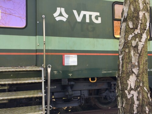 Gesellschaftswagen_Konferenzwagen_VTG_Schmilau_Bahnhof_Kaiserbahn_Eisenbahn_Erlebnispark-5l.jpg