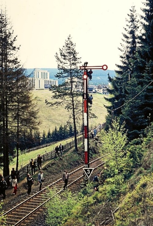 b_Flugelsignal_Altenau_Lauthenthal_Bahnhof_1976.jpg