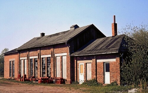 Alter_Lokschuppen_Bahnhof_Bad_Segeberg_1976-3.jpg