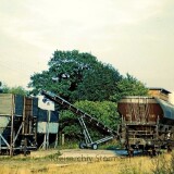 Bahnhof_Kastorf_Kaiserbahn_1969_Ldestrase_Guterverladung_Schoterwagen_gedeckter_Guterwagen-4