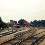 Wakendendorf-Gotzberg_Bahnhof_1973_AKN_Triebwagen_T_3-1