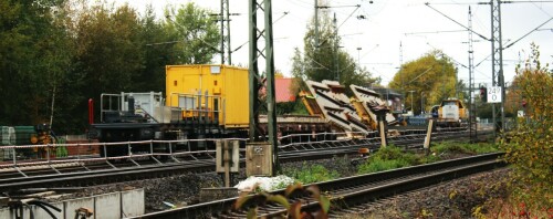 Schwarzenbek_Bahnhof_Tausch_Weichen_Bauzug_2024_Okt_Streckenerneuerung_Zug-k-2.jpg